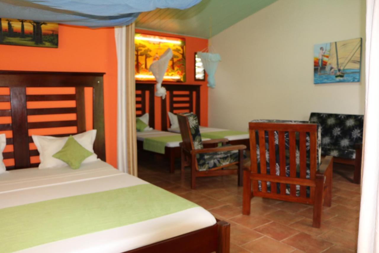 Hotel De La Baie Antsiranana Екстериор снимка